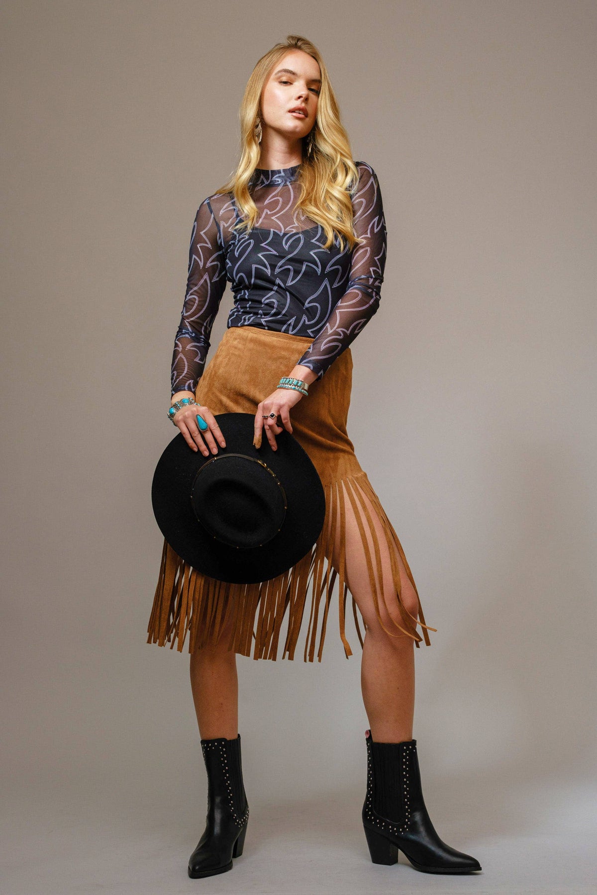 36349T - Boots Stitch Throughout Mesh Mock Neck Fitted Top