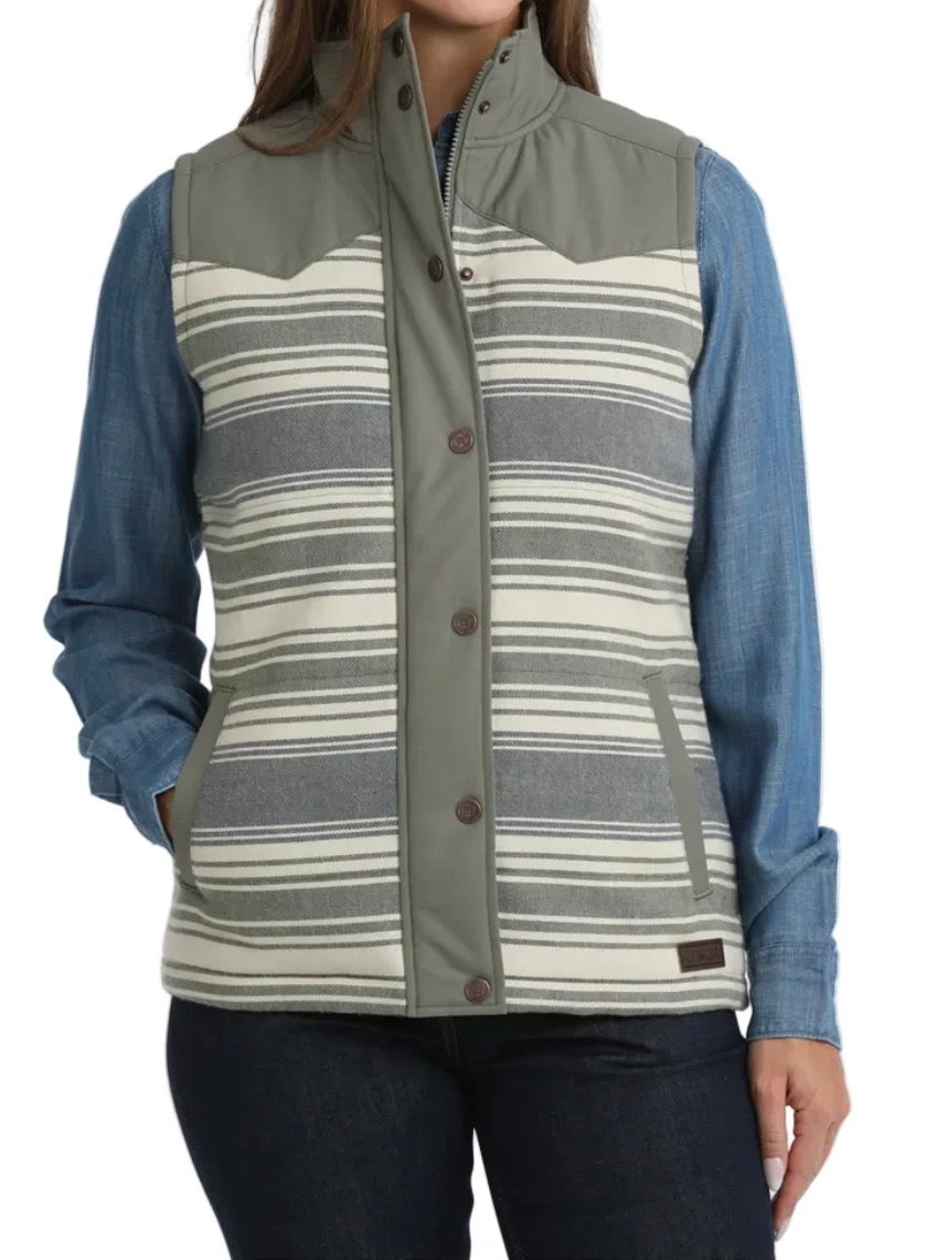 Cinch Women's Quilted Twill Vest in Multicolor