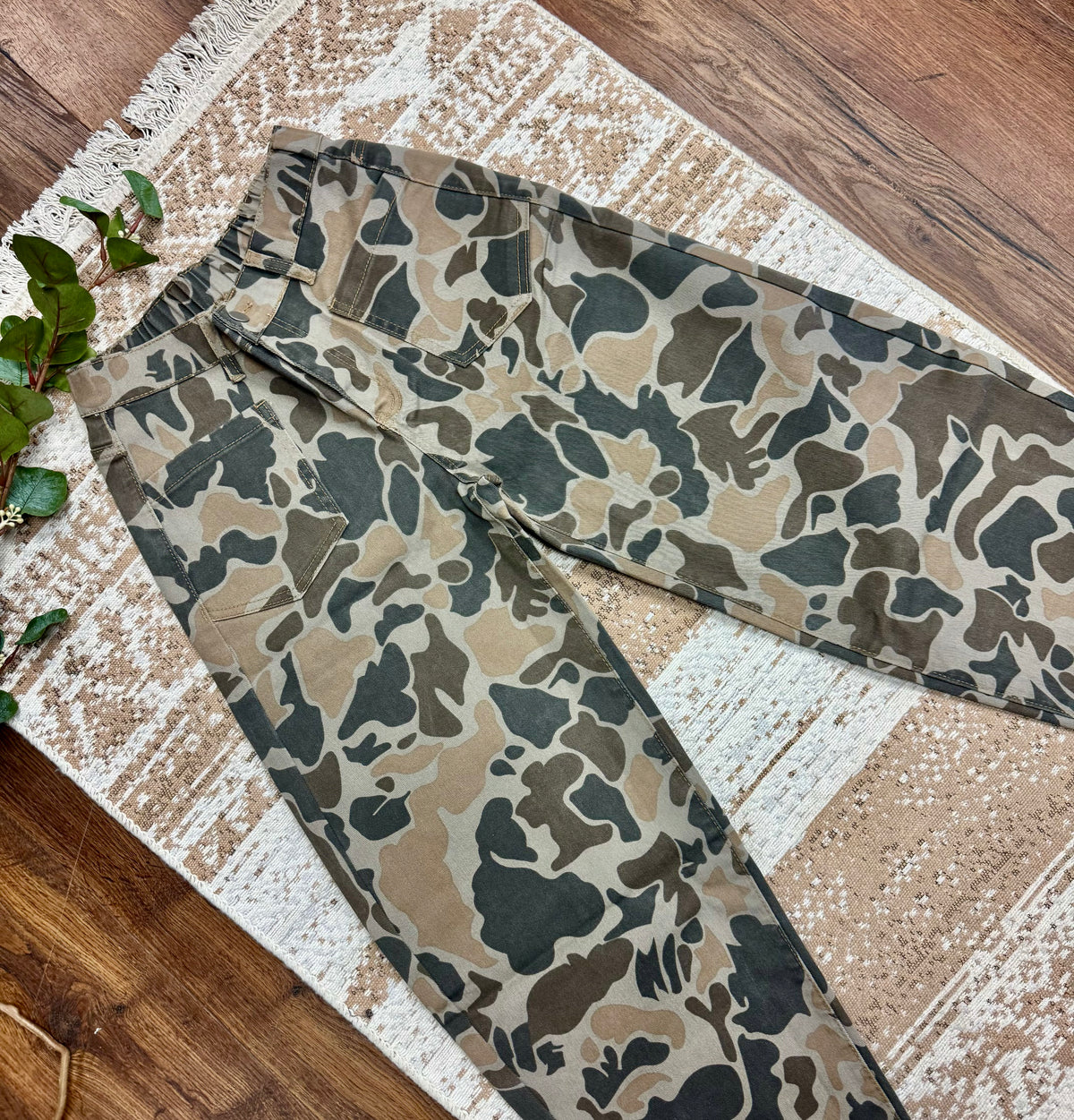 Womens Camo Barrel Jeans