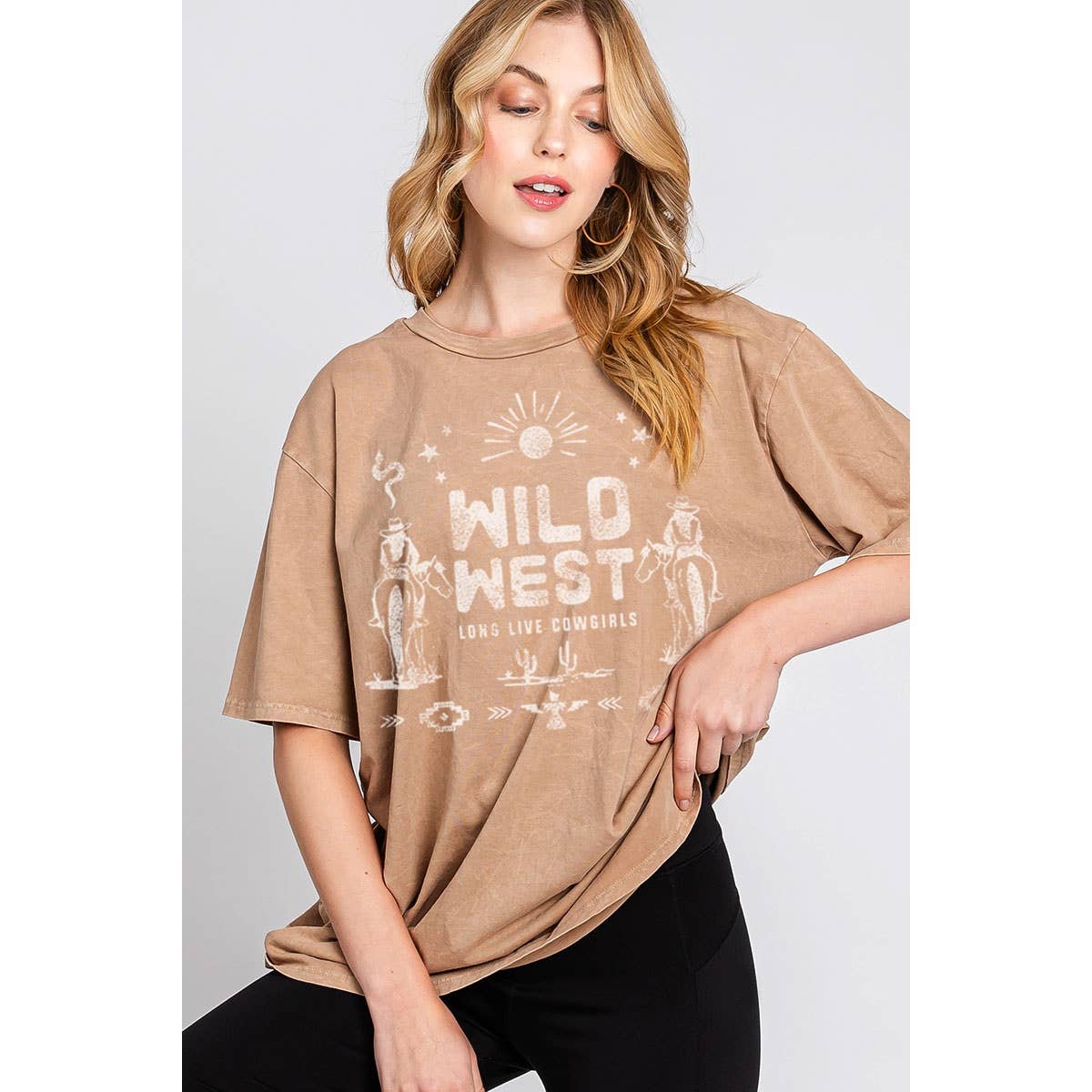 WILD WEST OVERSIZED GRAPHIC TEE